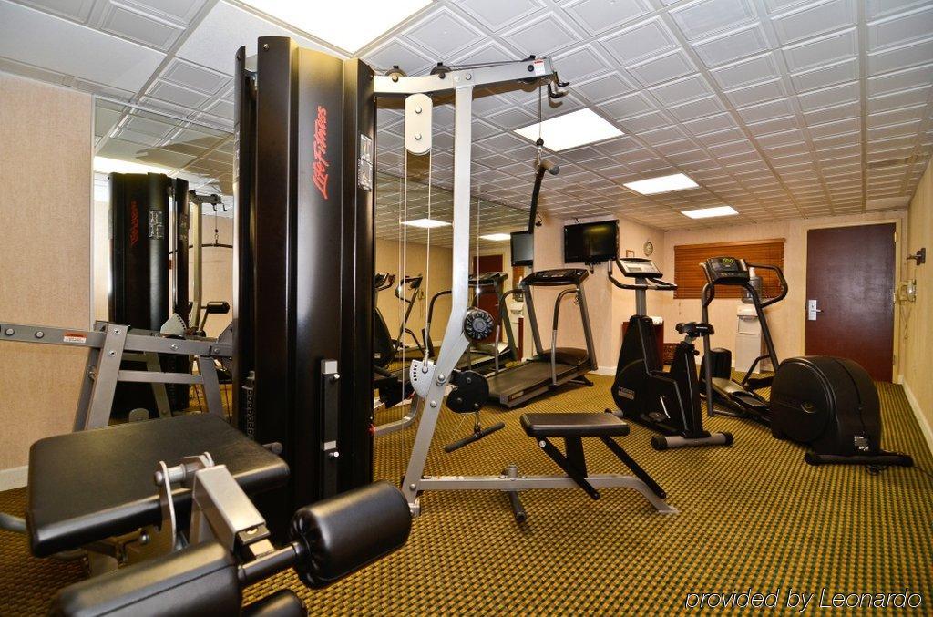 Baymont By Wyndham Westampton Hotel Facilities photo