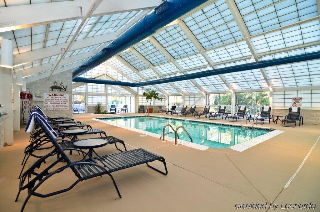 Baymont By Wyndham Westampton Hotel Facilities photo